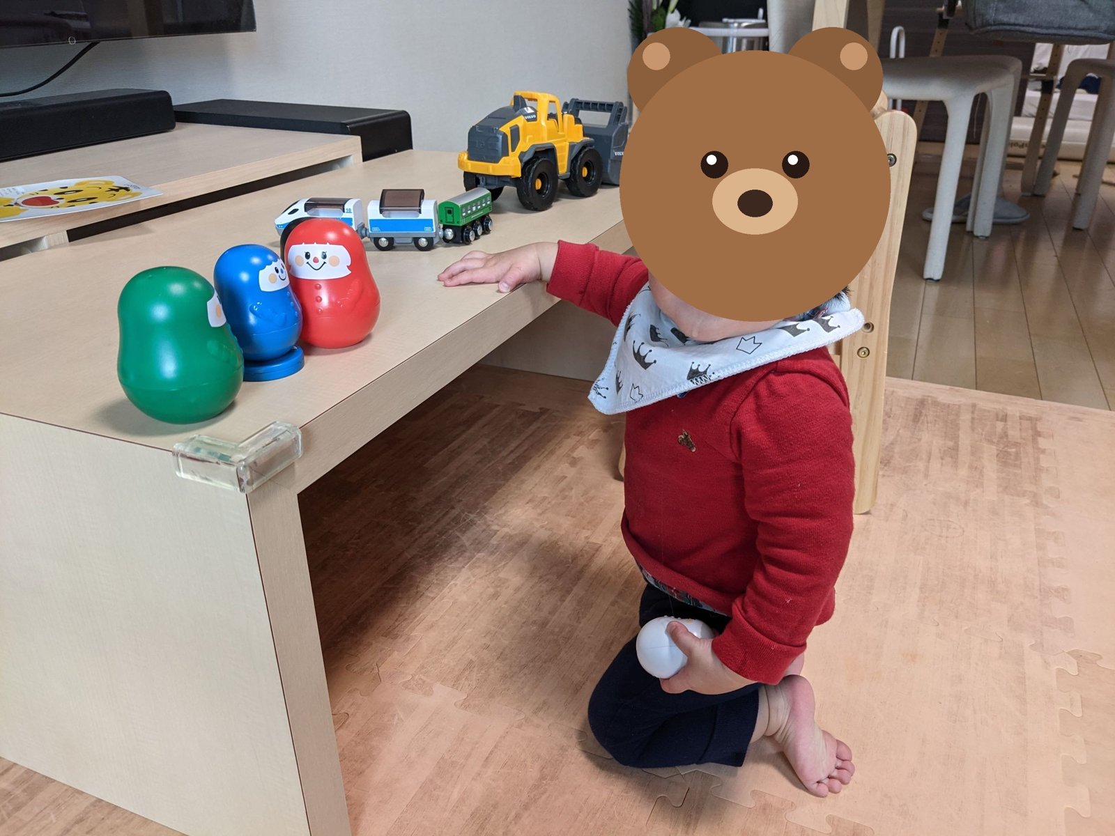 こどもちゃれんじプチのおもちゃで遊ぶ長男(赤ちゃん時代)