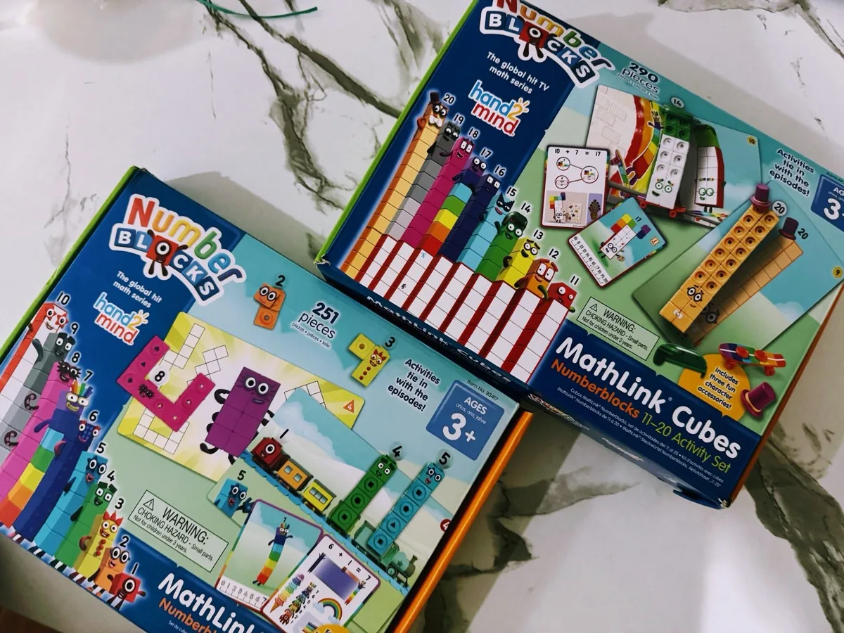 hand2mind MathLink Cubes Numberblocks 1-10と11-20の実物パッケージ