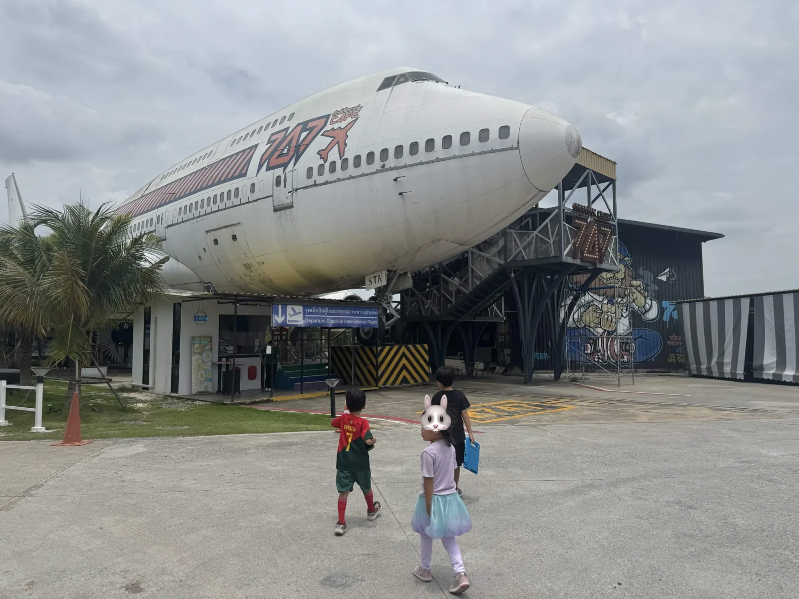 747カフェ バンコク 外観 本物のボーイング747